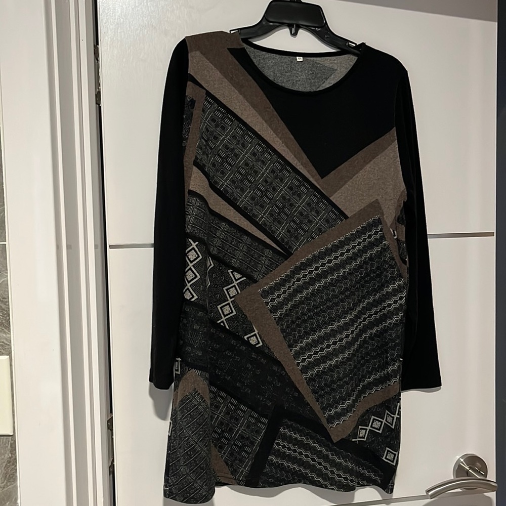 Tunic great for fall and winter seasons